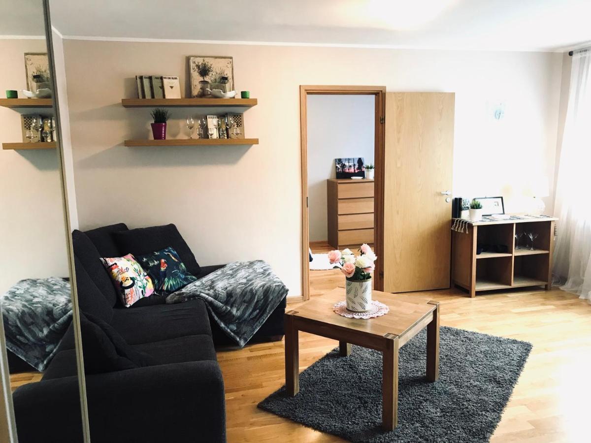 Cozy City Central Apartment, Free Parking Tallinn Kültér fotó